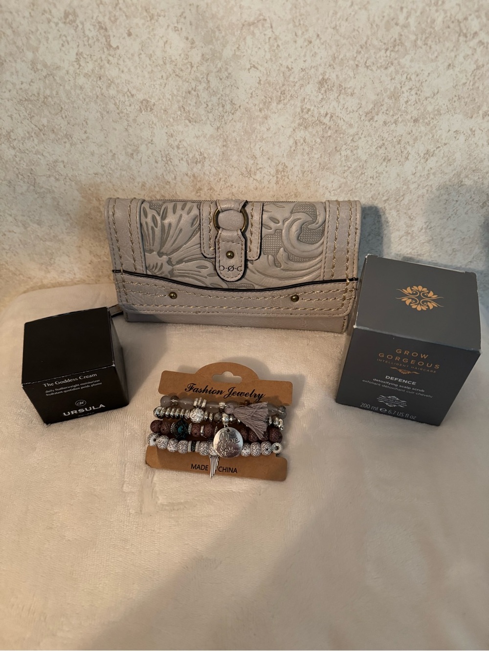 b.o.c wallet Bundle Women’s Embossed Flap Wallet - grey